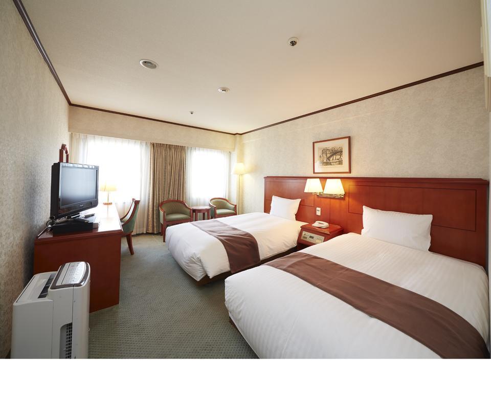 Yours Hotel Фукуи Екстериор снимка
