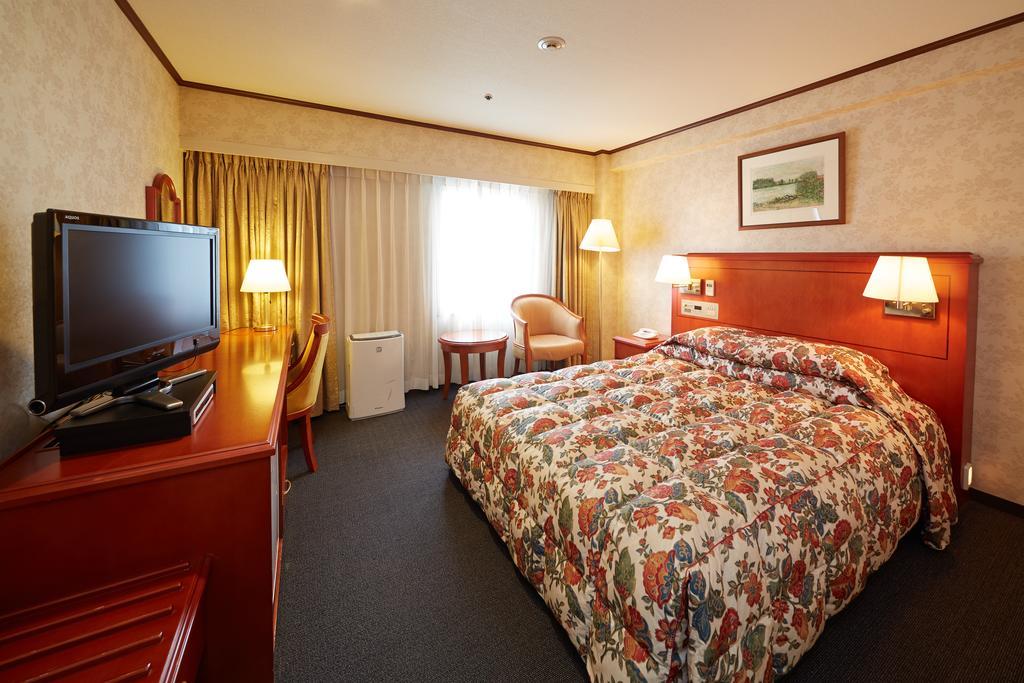 Yours Hotel Фукуи Екстериор снимка